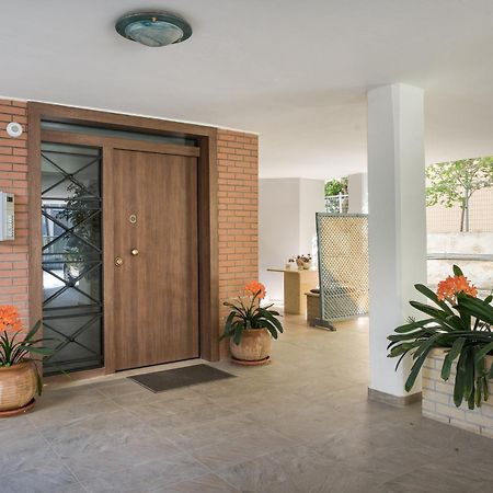 Glyfada'S Cosy Apartments Atenas Exterior foto