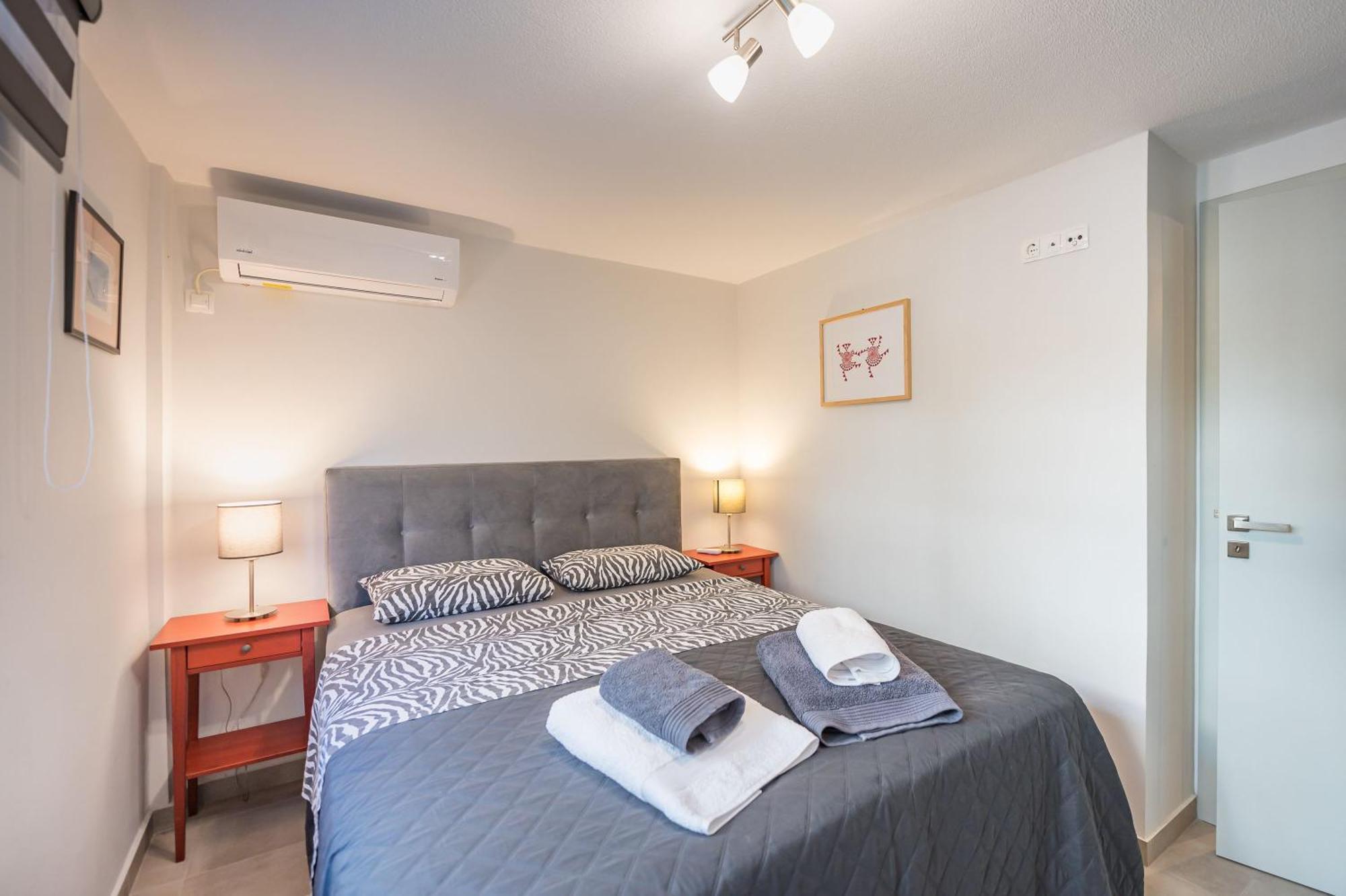 Glyfada'S Cosy Apartments Atenas Exterior foto